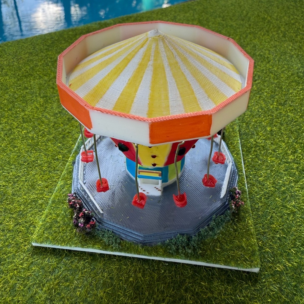Merry go round Train layout scale N Carnival carousel Chairoplane Amusement ride
